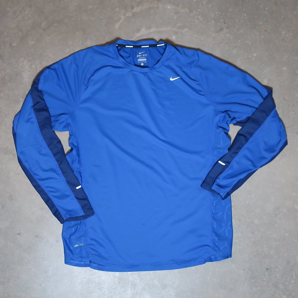 Nike. Men's Large. Running Long Sleeve. Blue w/ Navy.